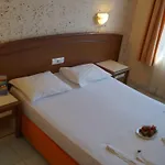 Elegant Baronessa Apart Hotel apartamentowy 3*