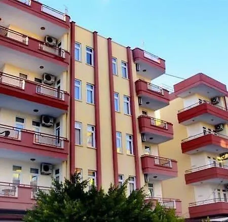 Elegant Baronessa Apart Apartmanhotel 3*