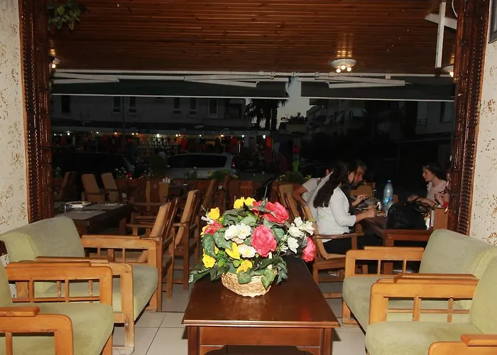 Apartmanhotel Elegant Baronessa Apart 3*